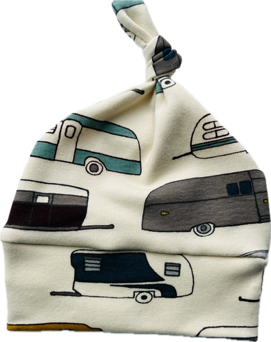 Camper knotted beanie