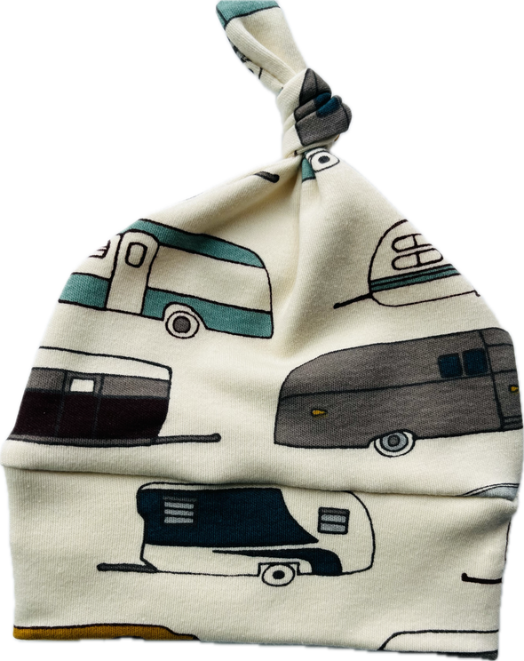 Camper knotted beanie